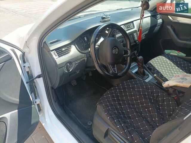 Белый Шкода Октавия, объемом двигателя 1.4 л и пробегом 257 тыс. км за 8399 $, фото 25 на Automoto.ua