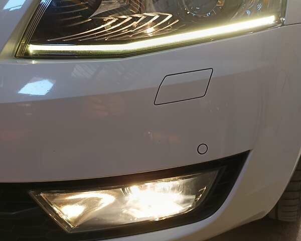 Белый Шкода Октавия, объемом двигателя 1.97 л и пробегом 233 тыс. км за 13200 $, фото 13 на Automoto.ua