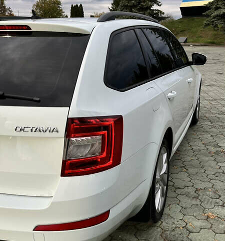 Шкода Октавия 2016 в Дубно на Automoto.ua Белый Шкода Октавия, объемом двигателя 1.6 л и пробегом 196 тыс. км за 13500 $, фото 6 на Automoto.ua