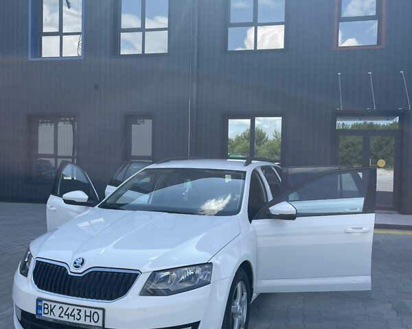 Білий Шкода Октавія, об'ємом двигуна 1.6 л та пробігом 257 тис. км за 10600 $, фото 30 на Automoto.ua