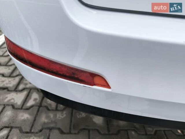Білий Шкода Октавія, об'ємом двигуна 1.6 л та пробігом 280 тис. км за 11800 $, фото 11 на Automoto.ua