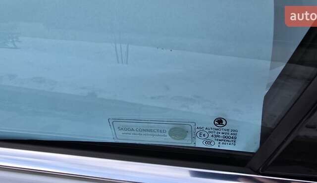 Белый Шкода Октавия, объемом двигателя 1.6 л и пробегом 247 тыс. км за 12900 $, фото 15 на Automoto.ua