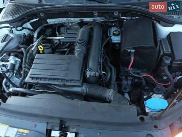 Білий Шкода Октавія, об'ємом двигуна 1.4 л та пробігом 257 тис. км за 7900 $, фото 22 на Automoto.ua