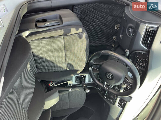 Шкода Октавія 2016 у Вінниці на Automoto.ua Білий Шкода Октавія, об'ємом двигуна 1.6 л та пробігом 270 тис. км за 10700 $, фото 15 на Automoto.ua