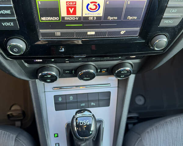 Білий Шкода Октавія, об'ємом двигуна 1.97 л та пробігом 280 тис. км за 13800 $, фото 18 на Automoto.ua