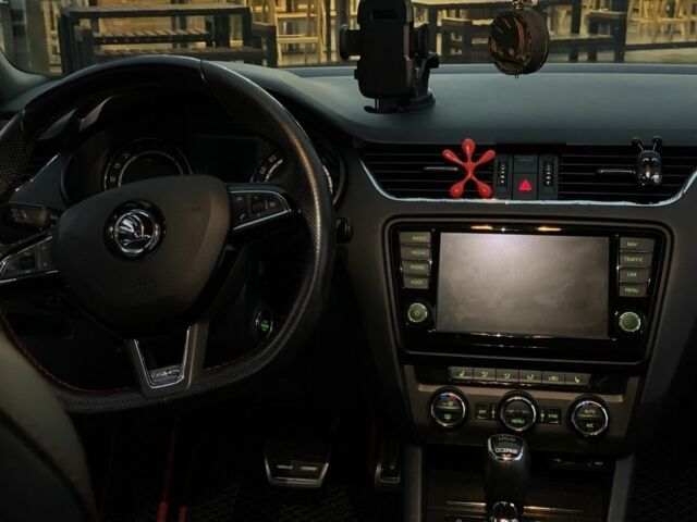 Белый Шкода Октавия, объемом двигателя 2 л и пробегом 269 тыс. км за 14999 $, фото 15 на Automoto.ua