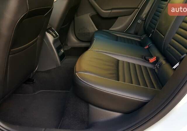 Білий Шкода Октавія, об'ємом двигуна 2 л та пробігом 213 тис. км за 16300 $, фото 47 на Automoto.ua