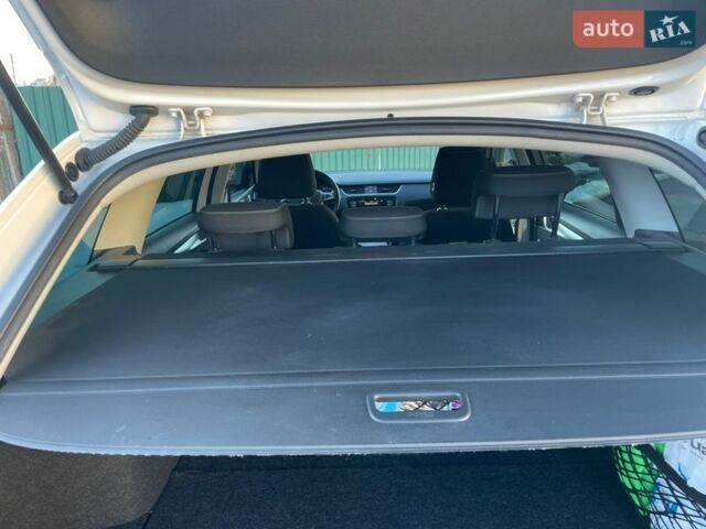 Білий Шкода Октавія, об'ємом двигуна 1.97 л та пробігом 338 тис. км за 13250 $, фото 25 на Automoto.ua