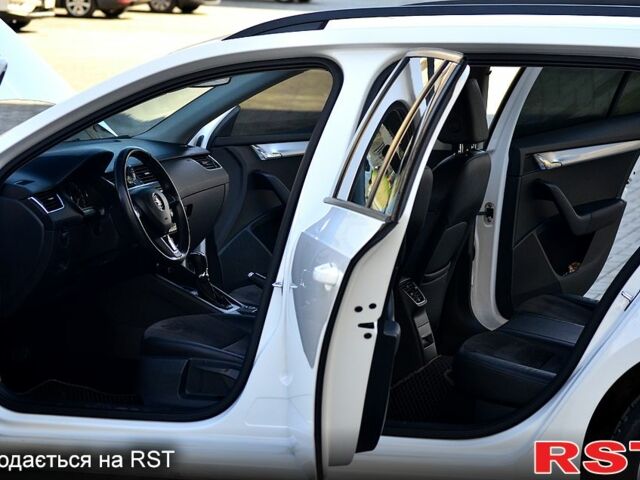 Білий Шкода Октавія, об'ємом двигуна 1.6 л та пробігом 115 тис. км за 12500 $, фото 7 на Automoto.ua