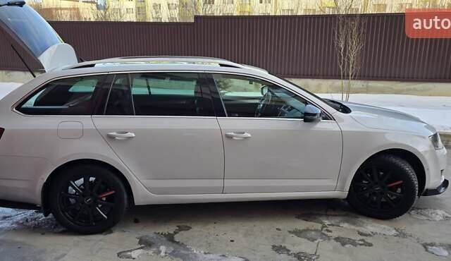Белый Шкода Октавия, объемом двигателя 1.6 л и пробегом 247 тыс. км за 12900 $, фото 17 на Automoto.ua