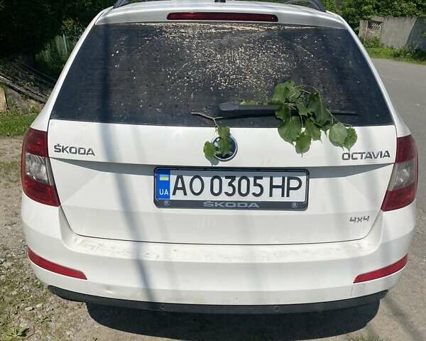 Белый Шкода Октавия, объемом двигателя 1.97 л и пробегом 287 тыс. км за 10500 $, фото 4 на Automoto.ua