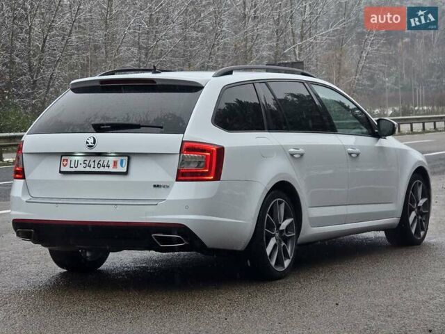 Білий Шкода Октавія, об'ємом двигуна 2 л та пробігом 254 тис. км за 16699 $, фото 6 на Automoto.ua