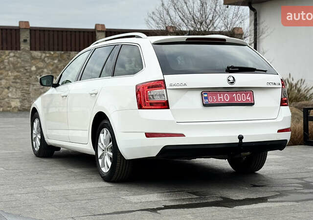 Белый Шкода Октавия, объемом двигателя 1.6 л и пробегом 231 тыс. км за 11850 $, фото 13 на Automoto.ua