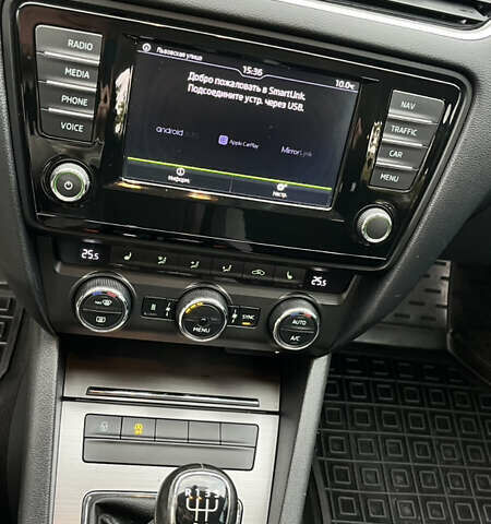 Шкода Октавия 2016 в Дубно на Automoto.ua Белый Шкода Октавия, объемом двигателя 1.6 л и пробегом 196 тыс. км за 13500 $, фото 19 на Automoto.ua
