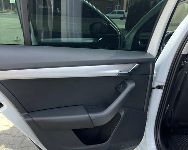 Шкода Октавія 2016 у Вінниці на Automoto.ua Білий Шкода Октавія, об'ємом двигуна 1.6 л та пробігом 270 тис. км за 10700 $, фото 17 на Automoto.ua