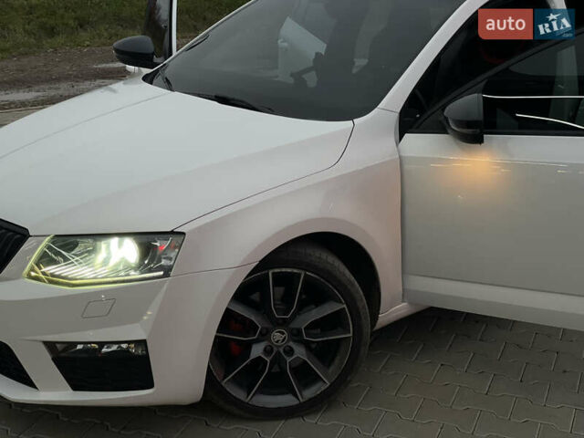 Белый Шкода Октавия, объемом двигателя 2 л и пробегом 269 тыс. км за 14999 $, фото 75 на Automoto.ua