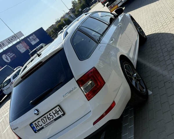 Шкода Октавия 2016 в Турийск на Automoto.ua Белый Шкода Октавия, объемом двигателя 1.97 л и пробегом 321 тыс. км за 11299 $, фото 9 на Automoto.ua