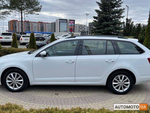 Білий Шкода Октавія, об'ємом двигуна 1.6 л та пробігом 270 тис. км за 12499 $, фото 3 на Automoto.ua