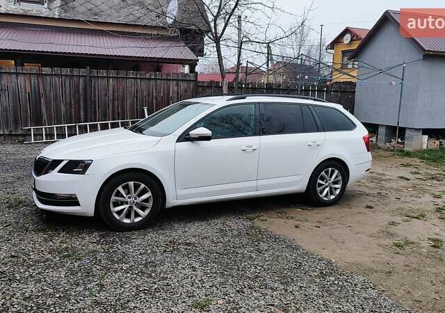 Белый Шкода Октавия, объемом двигателя 1.6 л и пробегом 342 тыс. км за 10800 $, фото 13 на Automoto.ua