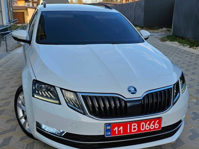 Белый Шкода Октавия, объемом двигателя 1.6 л и пробегом 245 тыс. км за 12500 $, фото 22 на Automoto.ua