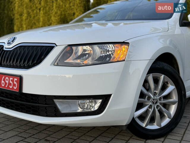 Белый Шкода Октавия, объемом двигателя 2 л и пробегом 183 тыс. км за 14300 $, фото 9 на Automoto.ua