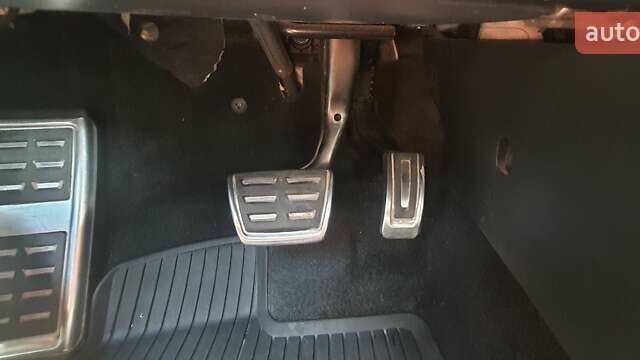 Білий Шкода Октавія, об'ємом двигуна 1.6 л та пробігом 197 тис. км за 14800 $, фото 38 на Automoto.ua