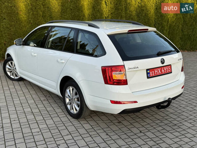 Белый Шкода Октавия, объемом двигателя 2 л и пробегом 183 тыс. км за 14300 $, фото 3 на Automoto.ua