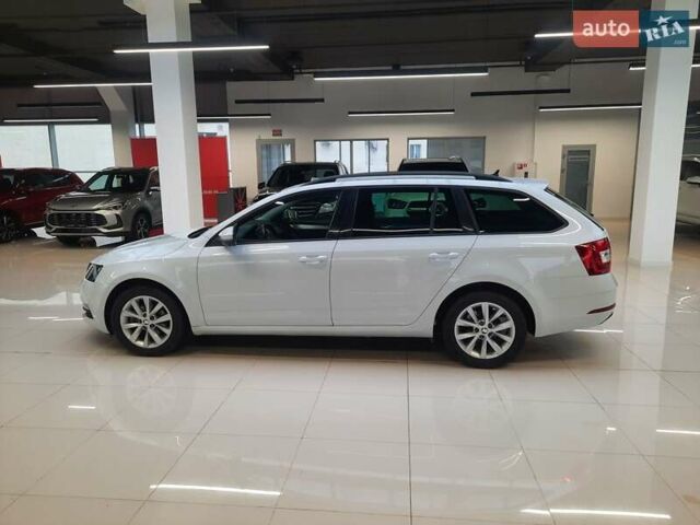Белый Шкода Октавия, объемом двигателя 1.6 л и пробегом 214 тыс. км за 12900 $, фото 5 на Automoto.ua