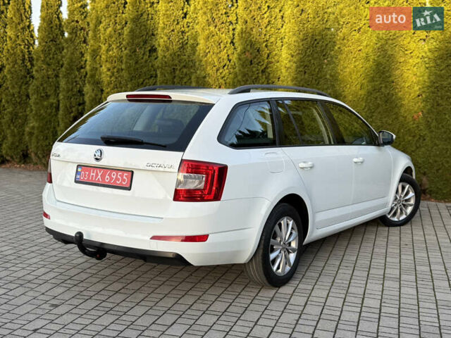 Белый Шкода Октавия, объемом двигателя 2 л и пробегом 183 тыс. км за 14300 $, фото 25 на Automoto.ua