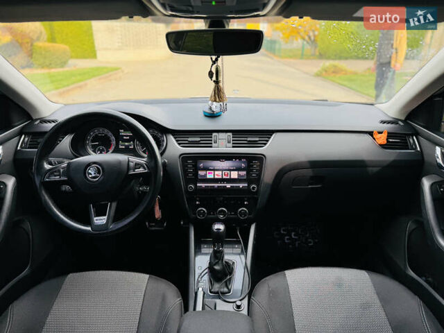 Белый Шкода Октавия, объемом двигателя 1.97 л и пробегом 245 тыс. км за 17500 $, фото 23 на Automoto.ua