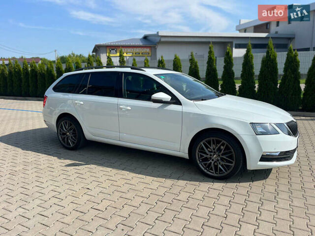 Белый Шкода Октавия, объемом двигателя 1.6 л и пробегом 255 тыс. км за 14500 $, фото 6 на Automoto.ua