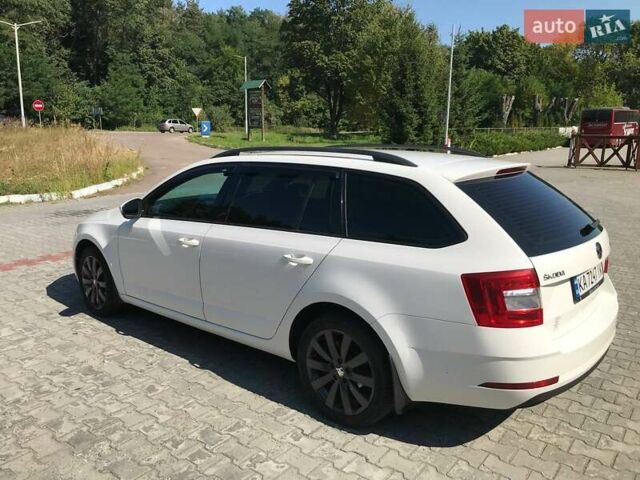 Білий Шкода Октавія, об'ємом двигуна 1.6 л та пробігом 284 тис. км за 14000 $, фото 12 на Automoto.ua