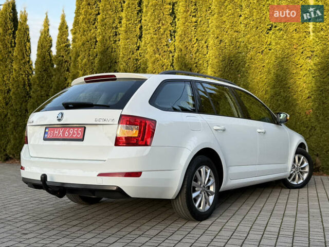 Белый Шкода Октавия, объемом двигателя 2 л и пробегом 183 тыс. км за 14300 $, фото 26 на Automoto.ua