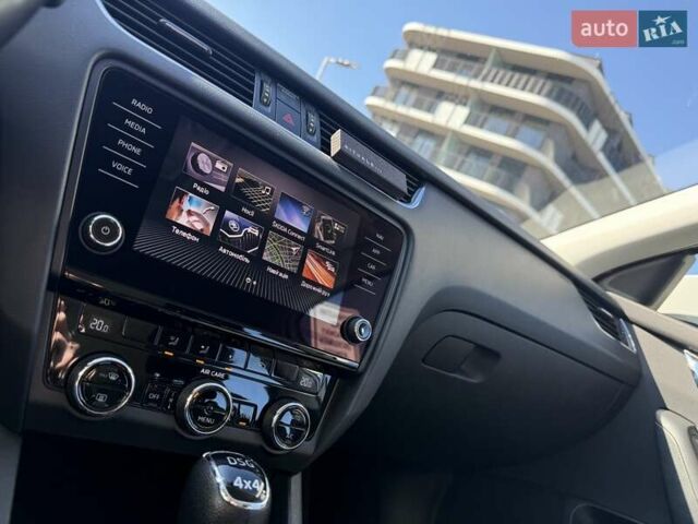 Белый Шкода Октавия, объемом двигателя 2 л и пробегом 220 тыс. км за 15999 $, фото 152 на Automoto.ua