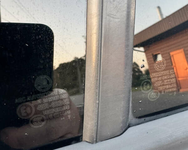 Белый Шкода Октавия, объемом двигателя 1.6 л и пробегом 221 тыс. км за 11500 $, фото 23 на Automoto.ua