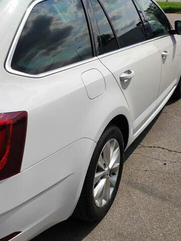 Белый Шкода Октавия, объемом двигателя 1.6 л и пробегом 186 тыс. км за 14900 $, фото 8 на Automoto.ua