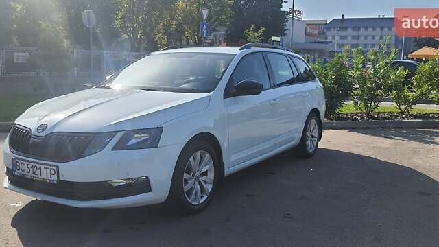 Білий Шкода Октавія, об'ємом двигуна 1.6 л та пробігом 197 тис. км за 14800 $, фото 5 на Automoto.ua