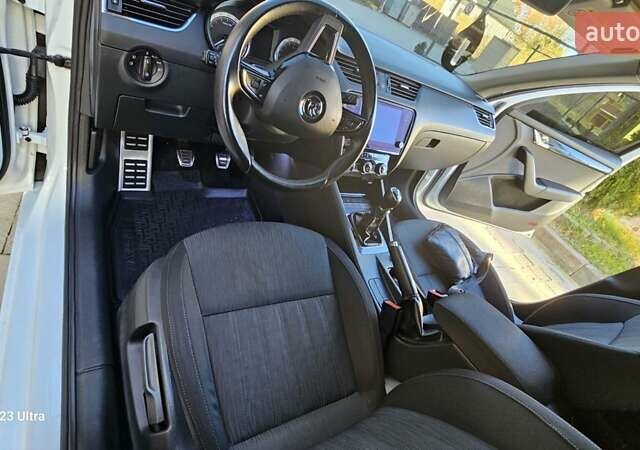 Белый Шкода Октавия, объемом двигателя 1.6 л и пробегом 245 тыс. км за 12499 $, фото 42 на Automoto.ua