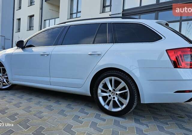 Белый Шкода Октавия, объемом двигателя 1.6 л и пробегом 245 тыс. км за 12499 $, фото 12 на Automoto.ua