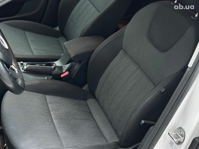 Белый Шкода Октавия, объемом двигателя 1.6 л и пробегом 212 тыс. км за 15340 $, фото 11 на Automoto.ua