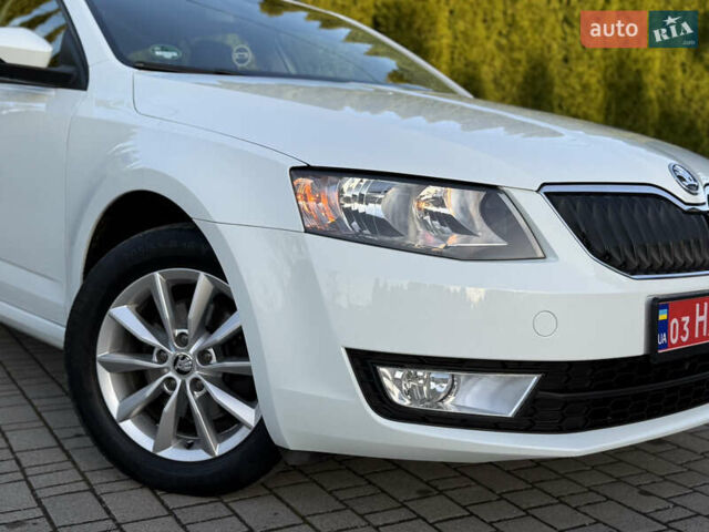 Белый Шкода Октавия, объемом двигателя 2 л и пробегом 183 тыс. км за 14300 $, фото 17 на Automoto.ua
