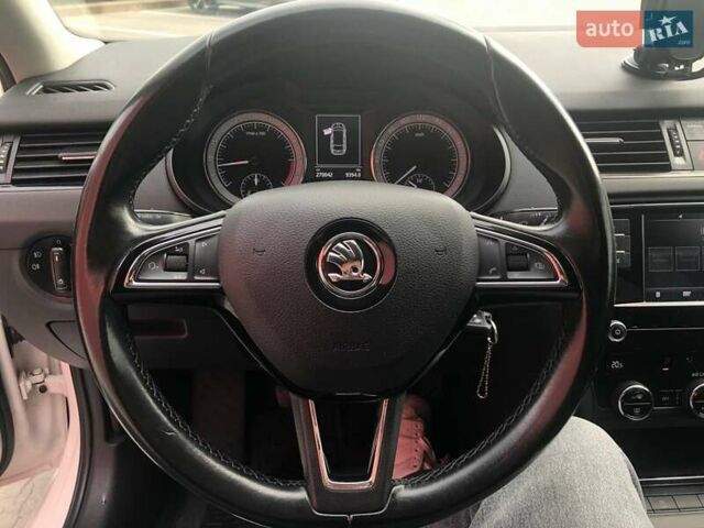 Белый Шкода Октавия, объемом двигателя 1.6 л и пробегом 270 тыс. км за 13990 $, фото 14 на Automoto.ua