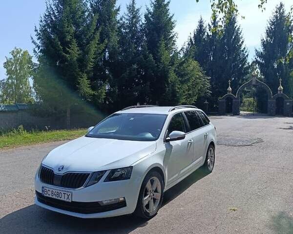 Білий Шкода Октавія, об'ємом двигуна 2 л та пробігом 258 тис. км за 13200 $, фото 18 на Automoto.ua
