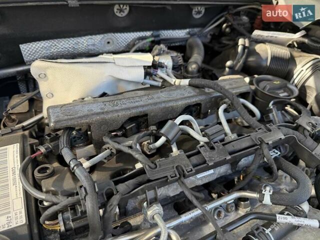 Белый Шкода Октавия, объемом двигателя 2 л и пробегом 220 тыс. км за 15999 $, фото 60 на Automoto.ua