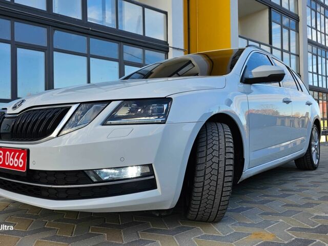 Белый Шкода Октавия, объемом двигателя 1.6 л и пробегом 245 тыс. км за 12500 $, фото 20 на Automoto.ua