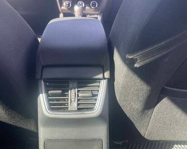 Белый Шкода Октавия, объемом двигателя 2 л и пробегом 220 тыс. км за 16200 $, фото 63 на Automoto.ua