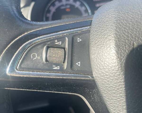 Белый Шкода Октавия, объемом двигателя 2 л и пробегом 220 тыс. км за 16200 $, фото 94 на Automoto.ua