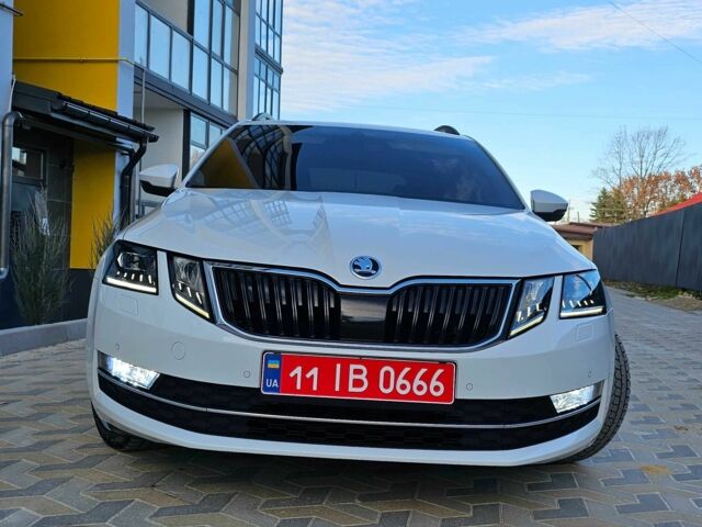 Белый Шкода Октавия, объемом двигателя 1.6 л и пробегом 245 тыс. км за 12500 $, фото 4 на Automoto.ua