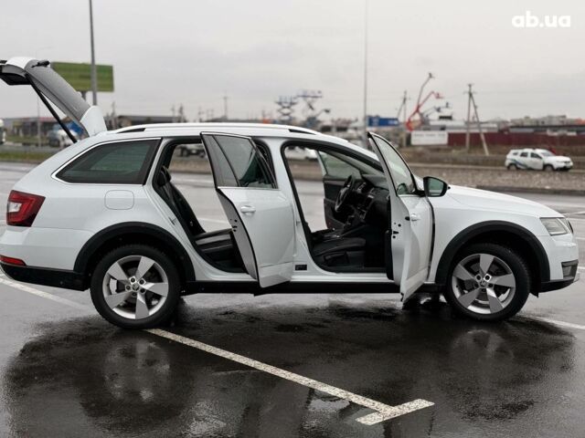 Белый Шкода Октавия, объемом двигателя 2 л и пробегом 245 тыс. км за 17390 $, фото 44 на Automoto.ua