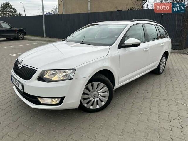 Білий Шкода Октавія, об'ємом двигуна 1.6 л та пробігом 155 тис. км за 12300 $, фото 3 на Automoto.ua